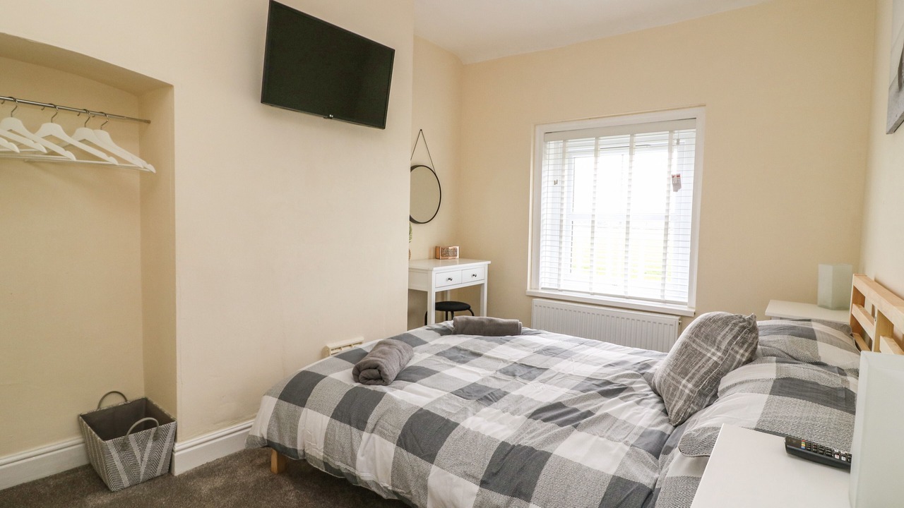 Photo of Others in Arnold