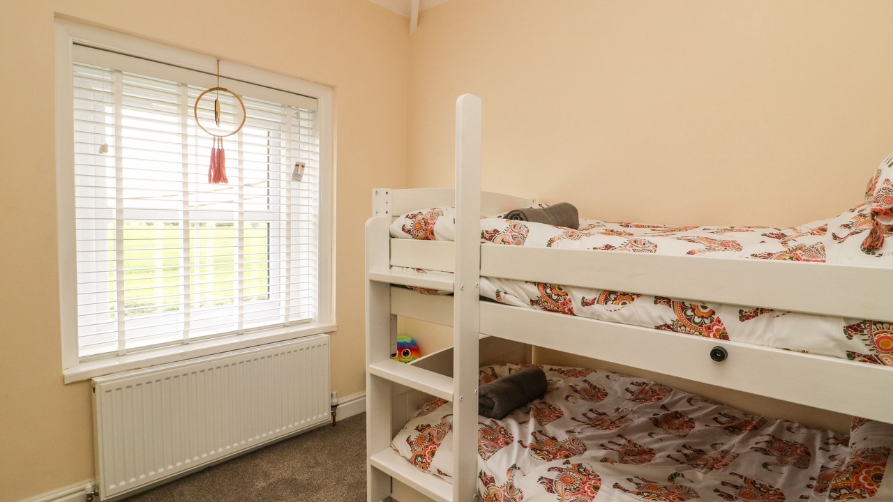 Photo of Others in Arnold