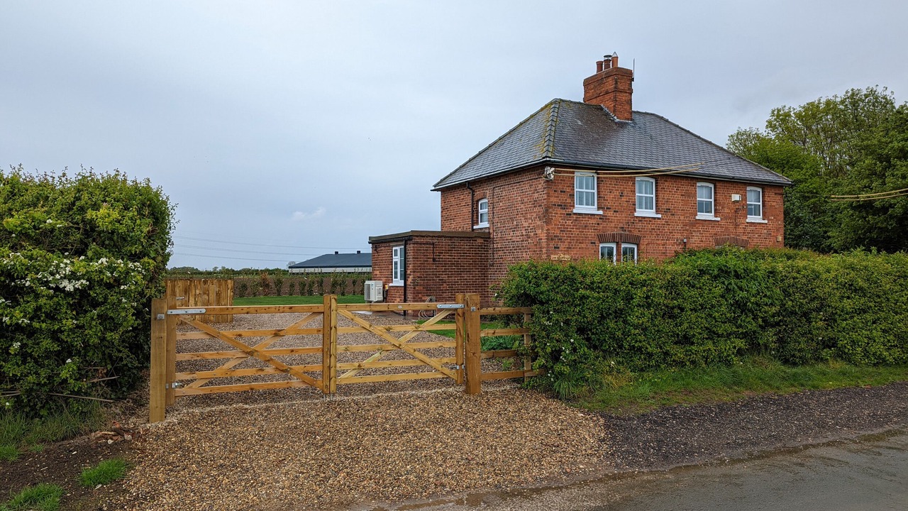 Photo of Others in Arnold