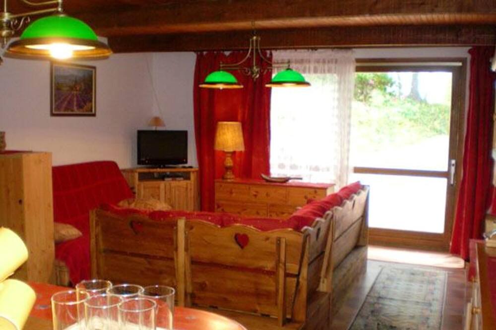 Photo of Livingroom in Esteng