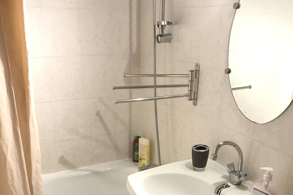 Photo of Bathroom in Les Arenes