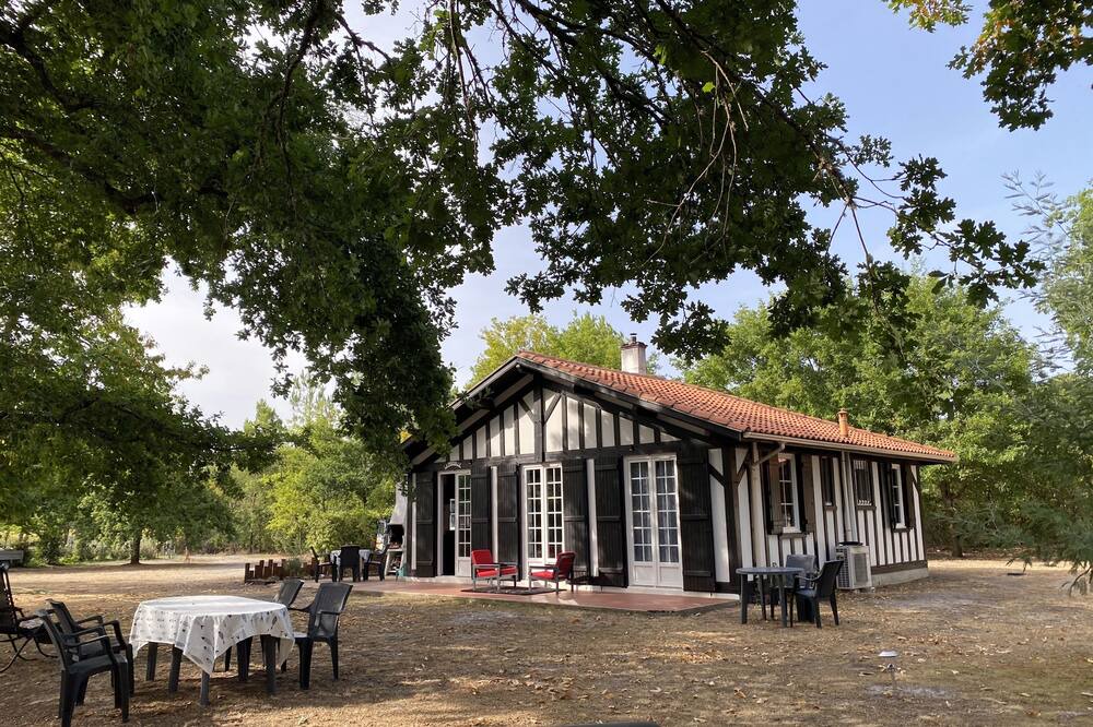 Photo of Outdoor in Gastes