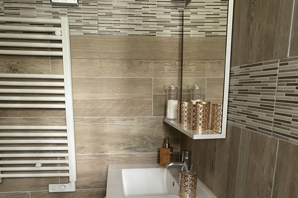 Photo of Others in Gastes