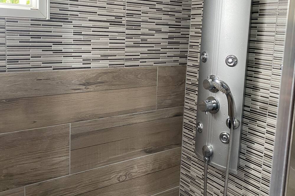 Photo of Others in Gastes