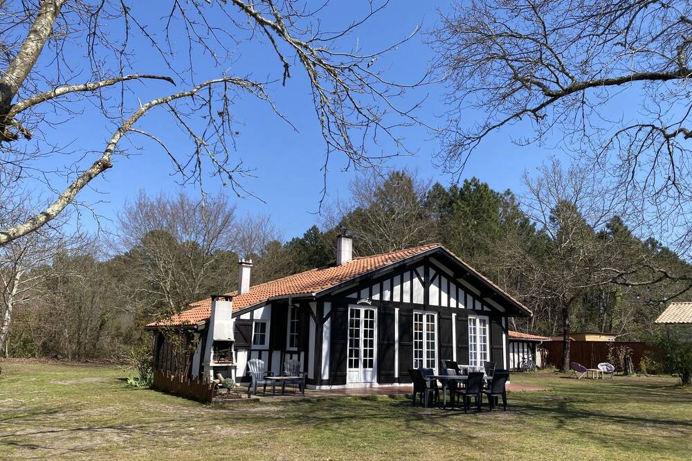 Photo of Outdoor in Gastes