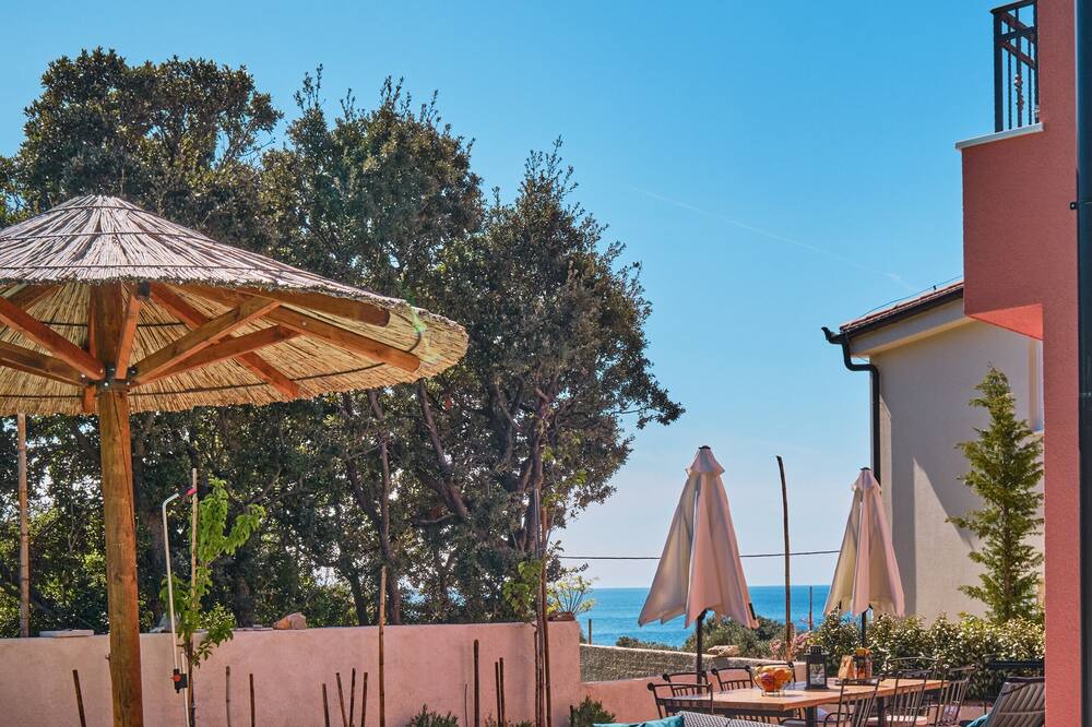 Photo of Outdoor in Miholascica