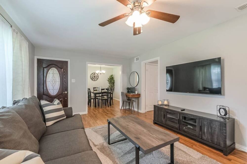 Photo of Bedroom in Spring Branch West