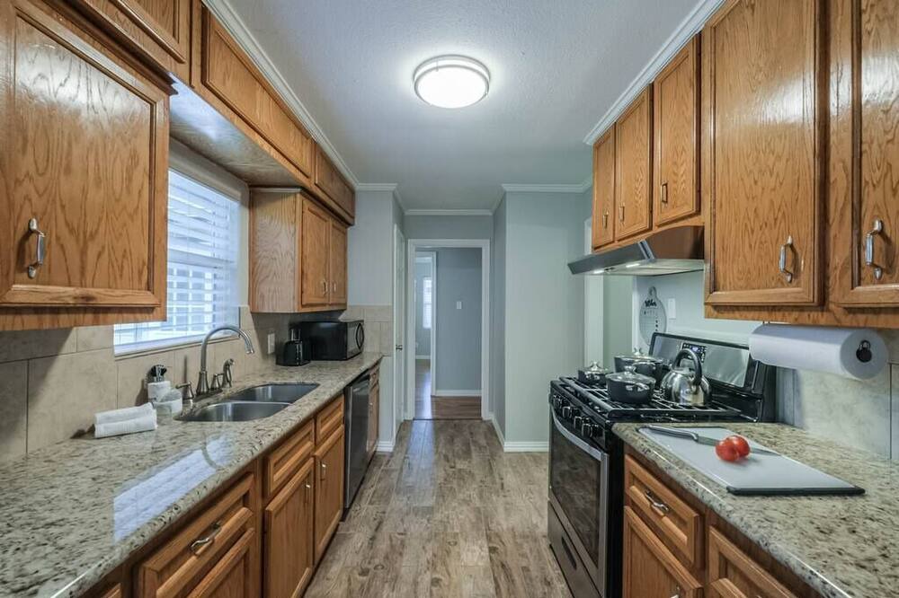 Photo of Kitchen in Spring Branch West