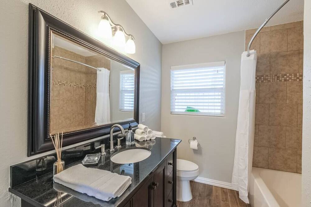 Photo of Bathroom in Spring Branch West