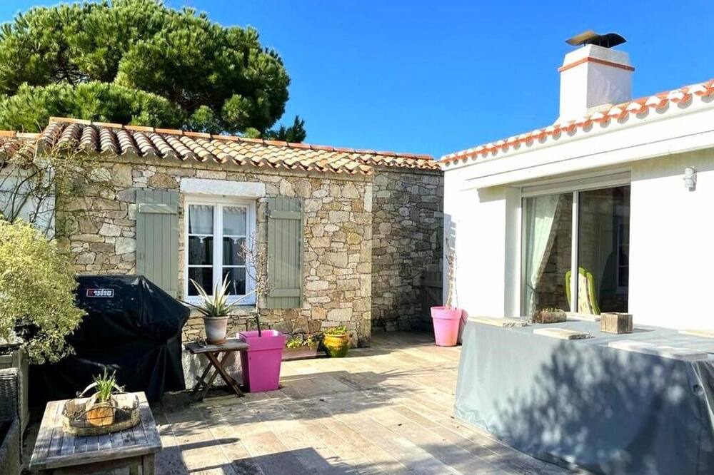 Photo of Patio Balcony in L'Epine