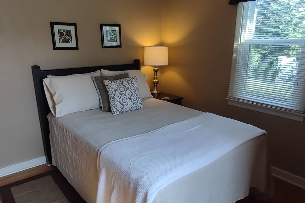 Photo of Bedroom in Bethlehem