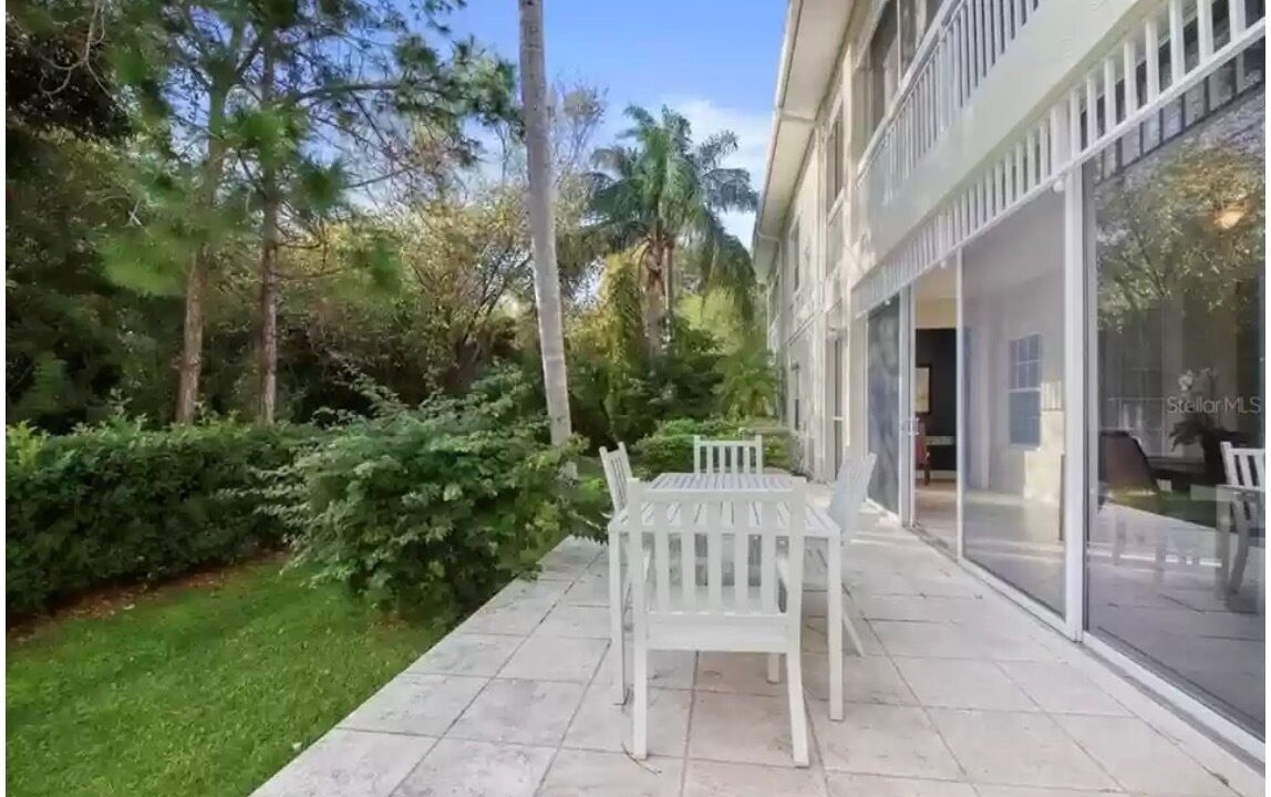 Photo of Patio Balcony in Bayshore Gardens