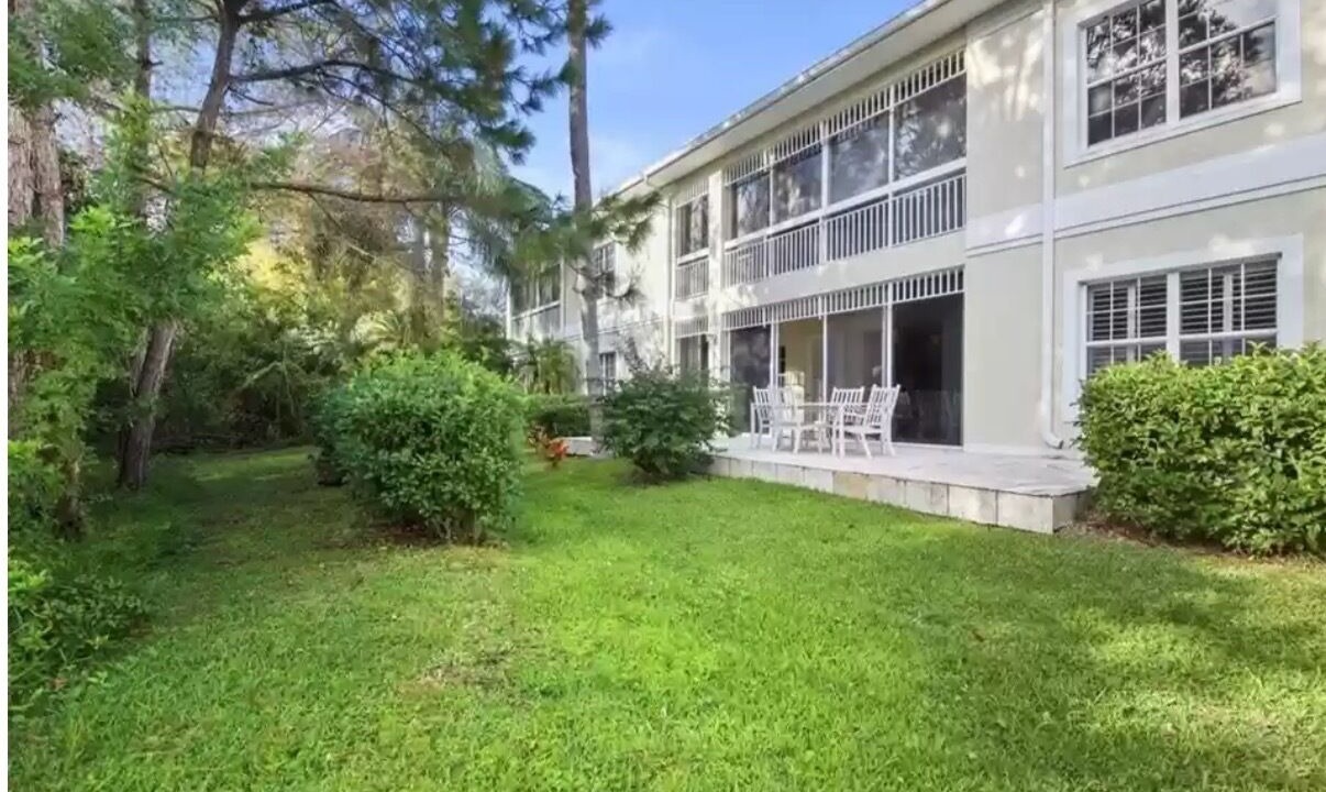 Photo of Outdoor in Bayshore Gardens