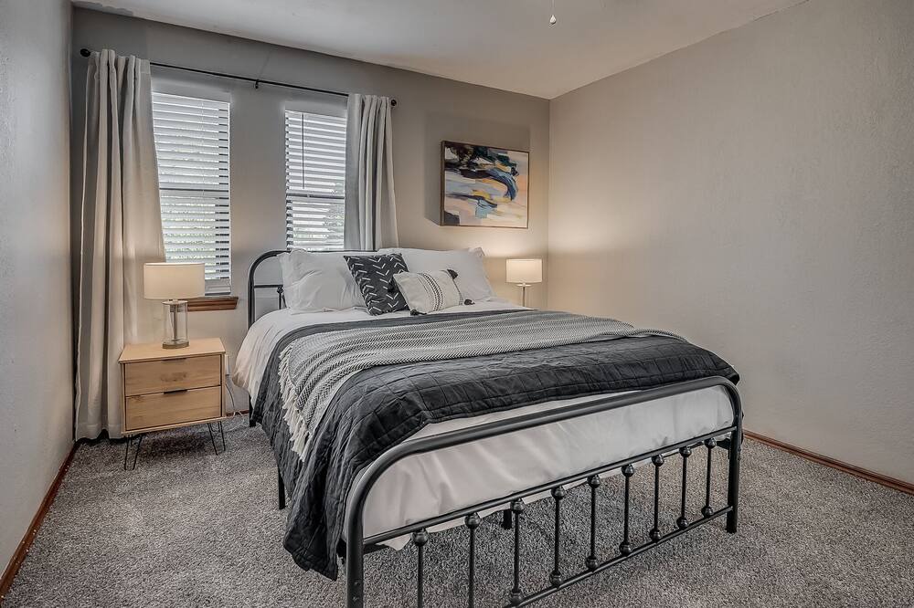 Photo of Bedroom in Central Oklahoma City