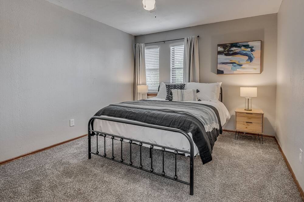 Photo of Bedroom in Central Oklahoma City
