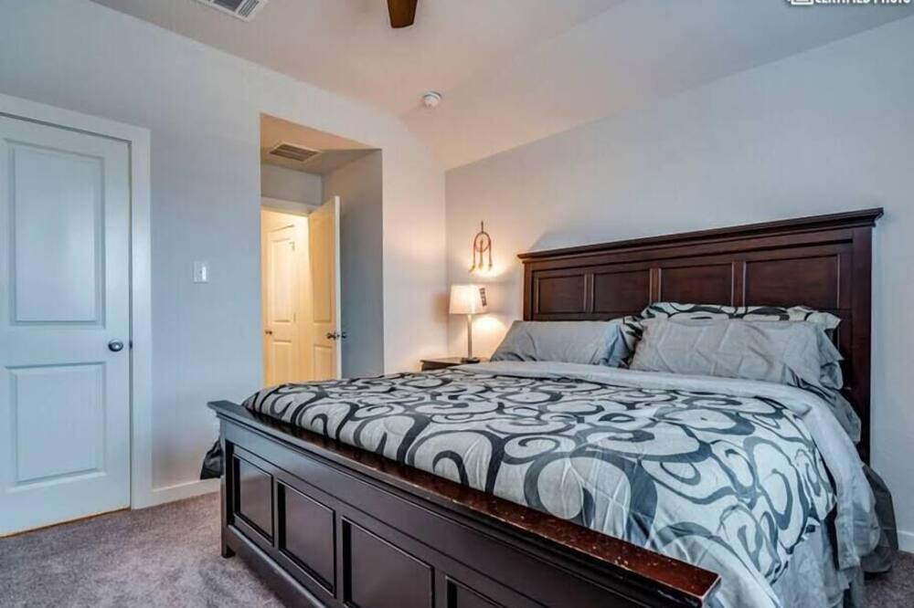 Photo of Bedroom in Hutto