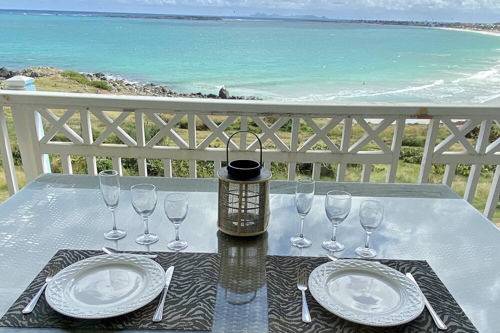 Photo of Patio Balcony in Orient Bay
