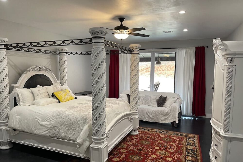 Photo of Bedroom in Choctaw