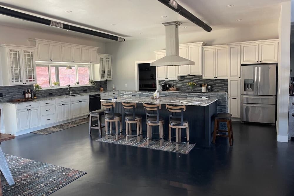 Photo of Kitchen in Choctaw