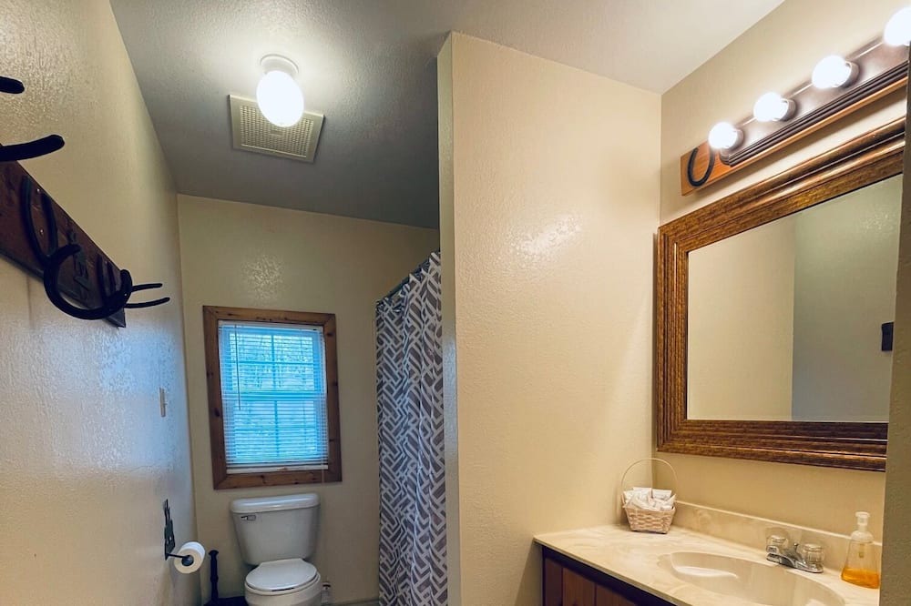 Photo of Bathroom in Bowring
