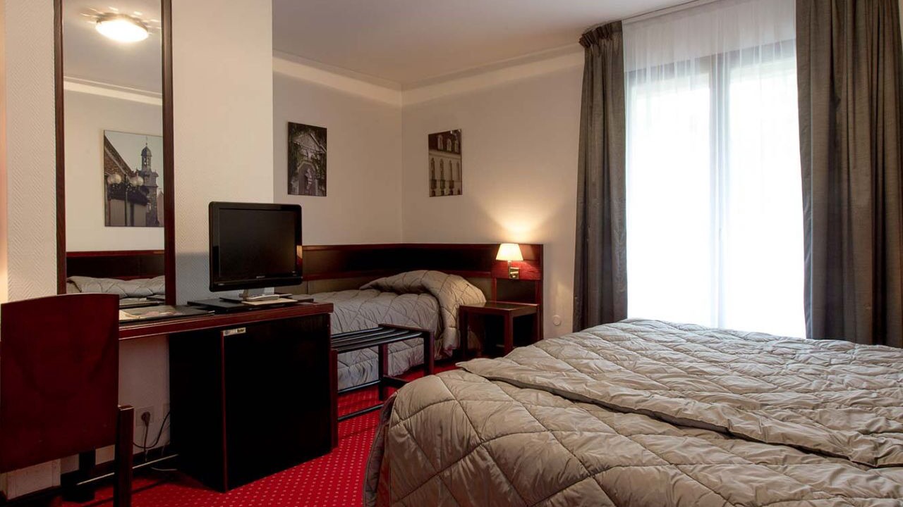 Photo of Bedroom in Nuits-Saint-Georges