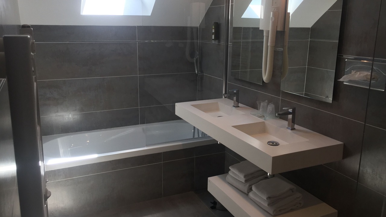 Photo of Bathroom in Nuits-Saint-Georges