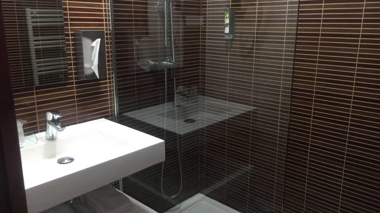 Photo of Bathroom in Nuits-Saint-Georges