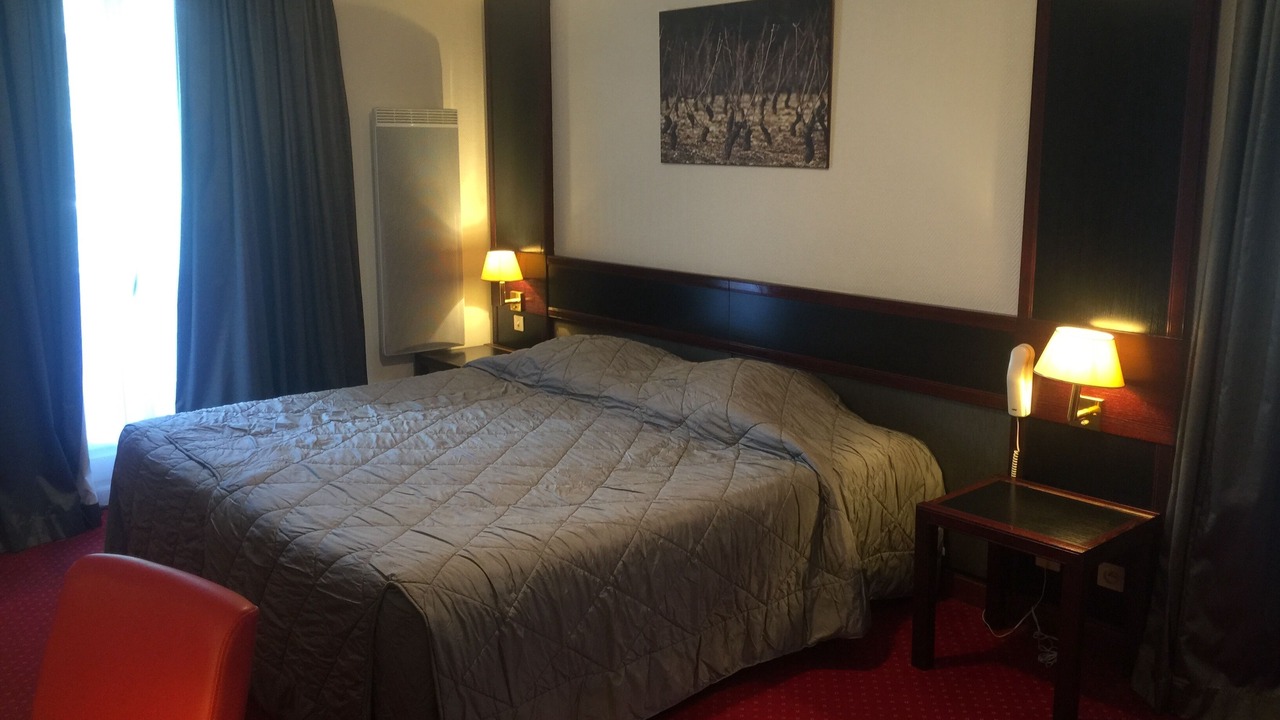 Photo of Bedroom in Nuits-Saint-Georges