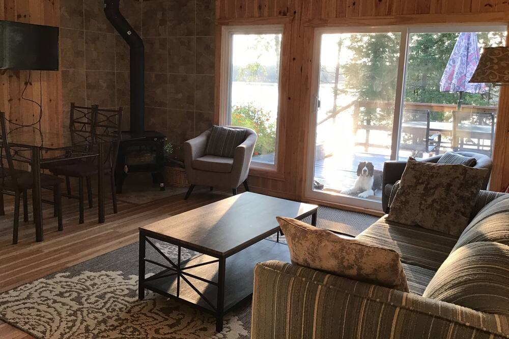 Photo of Livingroom in Abitibi-Temiscamingue