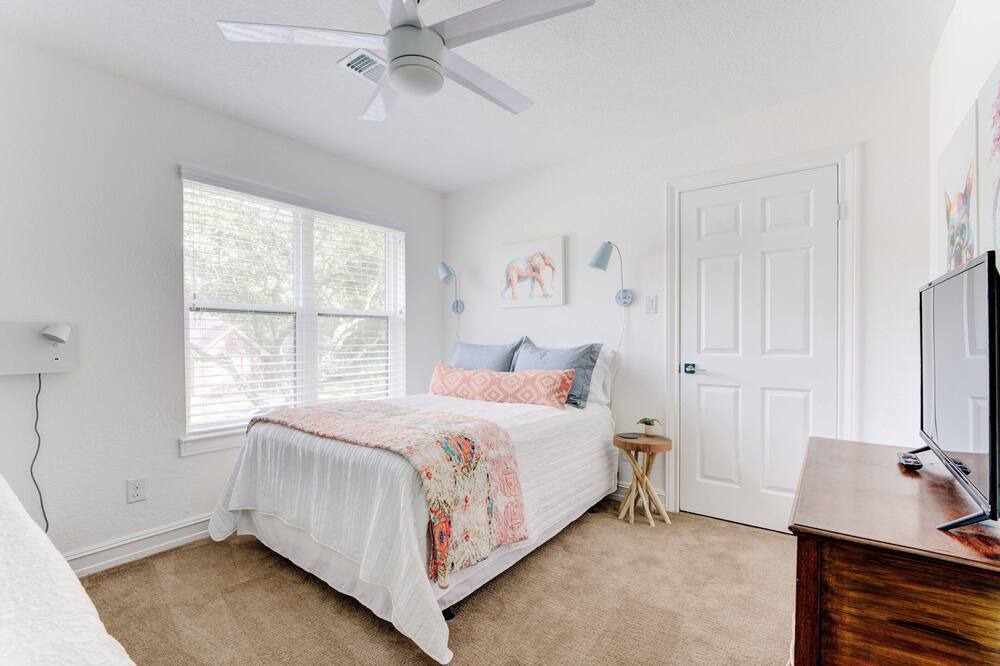 Photo of Bedroom in Beaumont