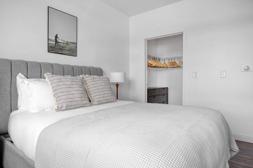 Photo of Bedroom in Newtonville