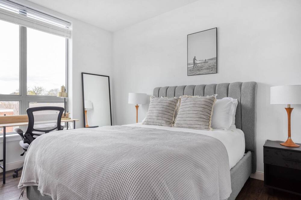 Photo of Bedroom in Newtonville