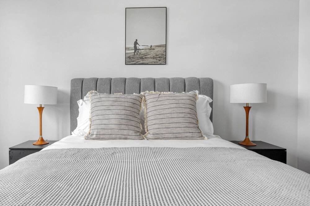 Photo of Bedroom in Newtonville