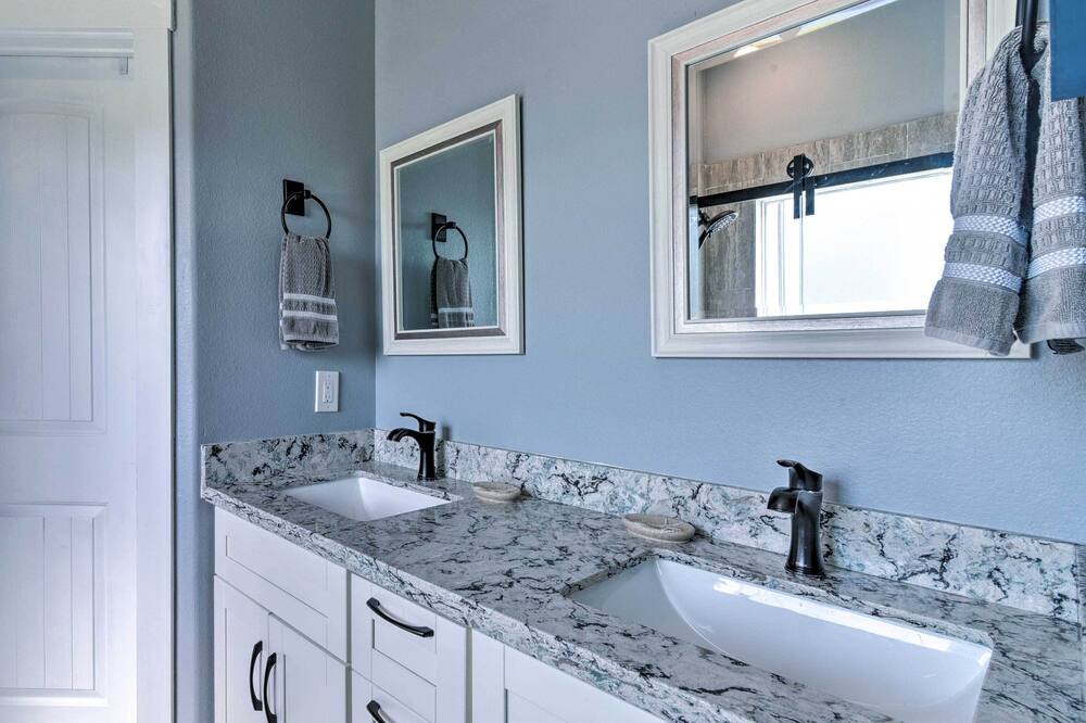 Photo of Bathroom in Cedar Lane