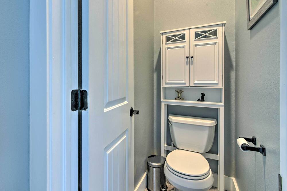 Photo of Bathroom in Cedar Lane