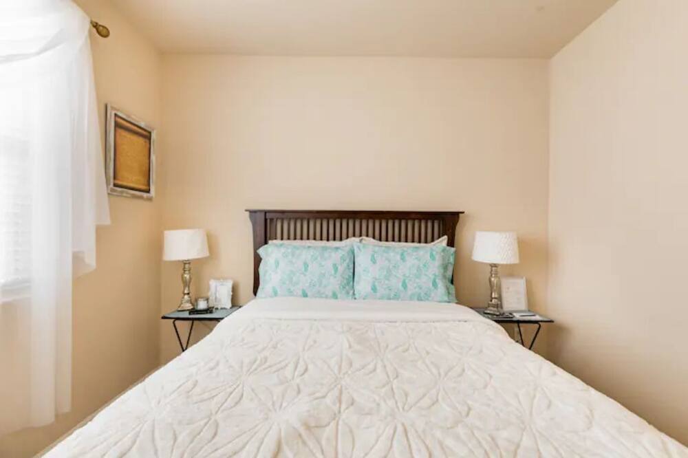 Photo of Bedroom in Hampton