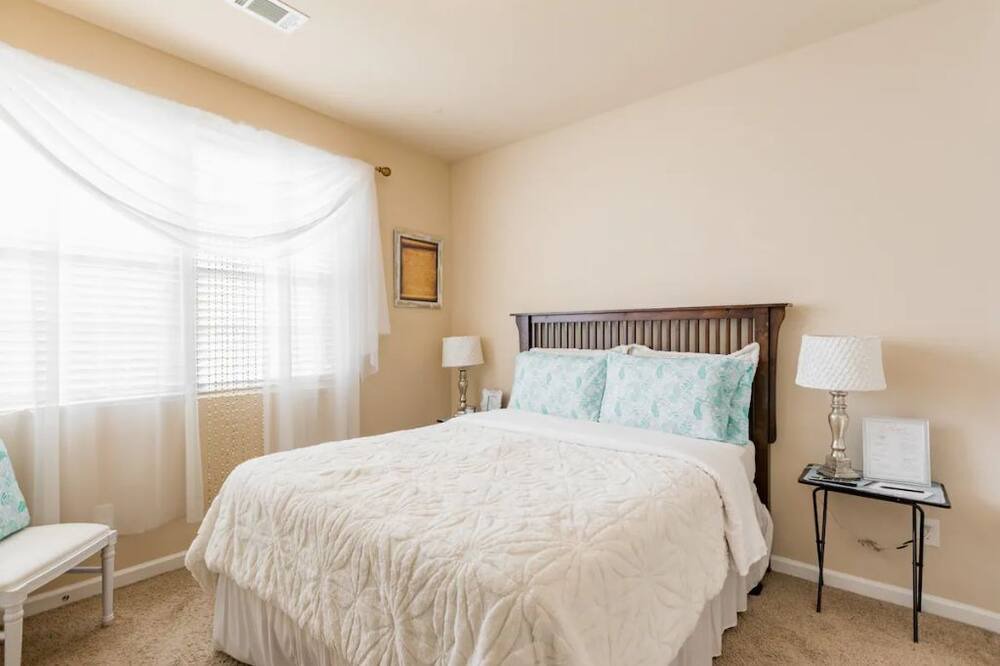 Photo of Bedroom in Hampton