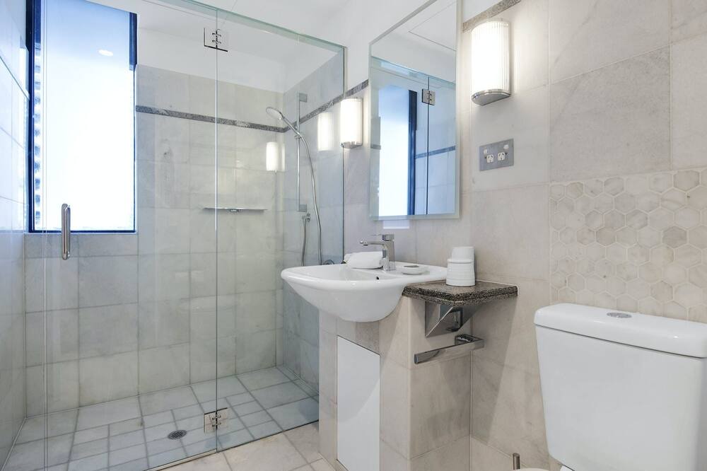 Photo of Bathroom in Main Beach