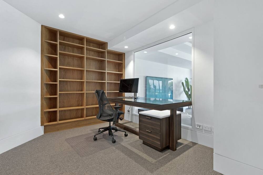 Photo of Bedroom in Main Beach