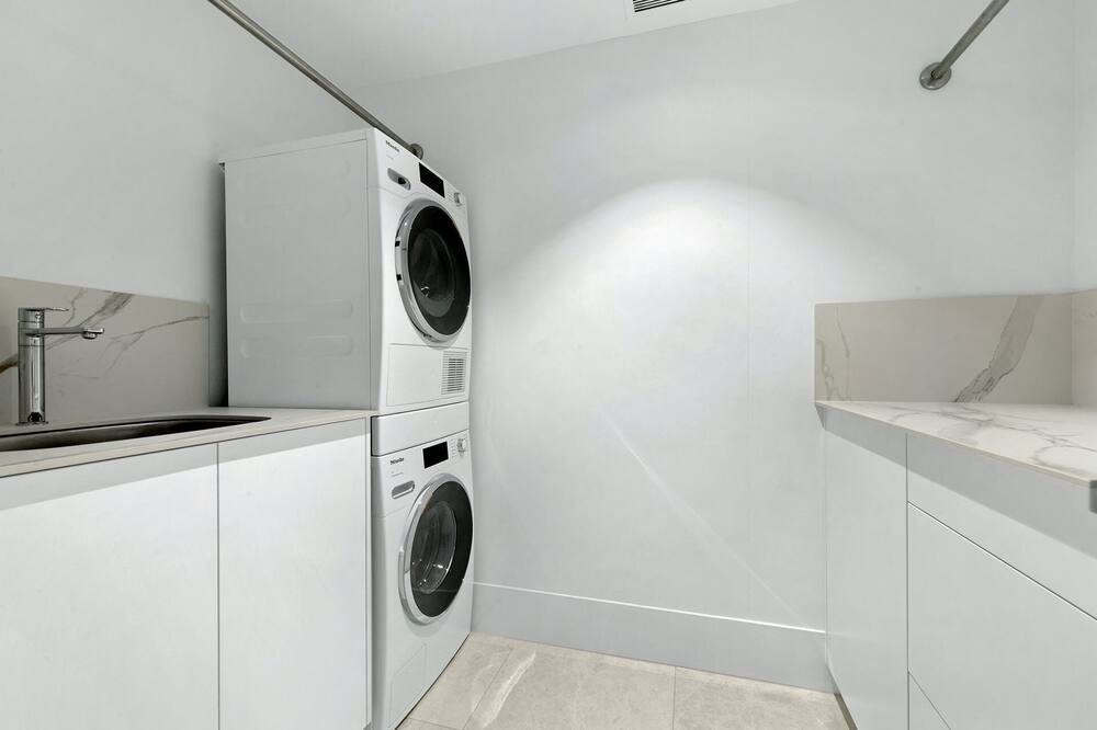 Photo of Others in Main Beach