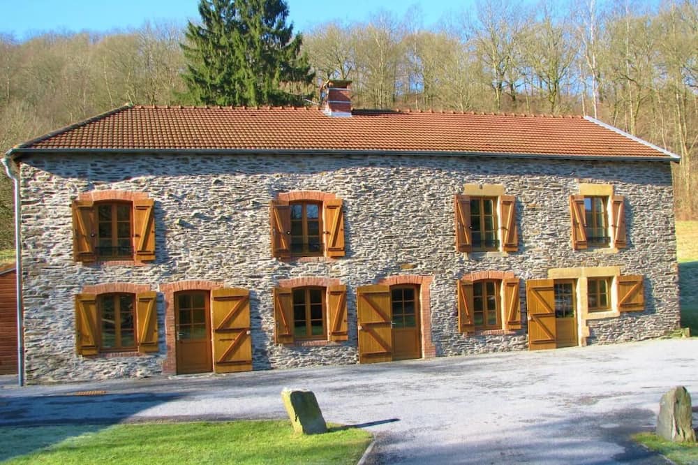 Photo of Outdoor in Neufmanil