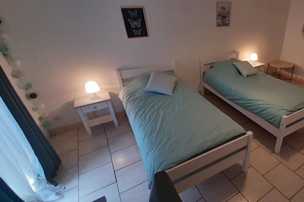 Photo of Bedroom in Vaux-Villaine