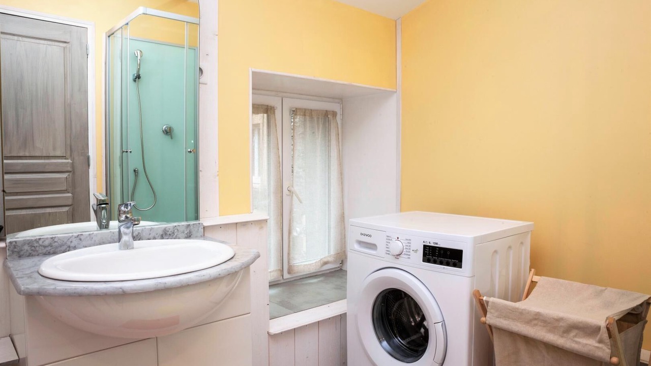 Photo of Others in Thilay