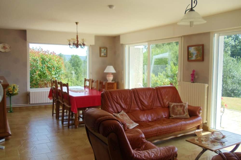 Photo of Livingroom in Mouzon