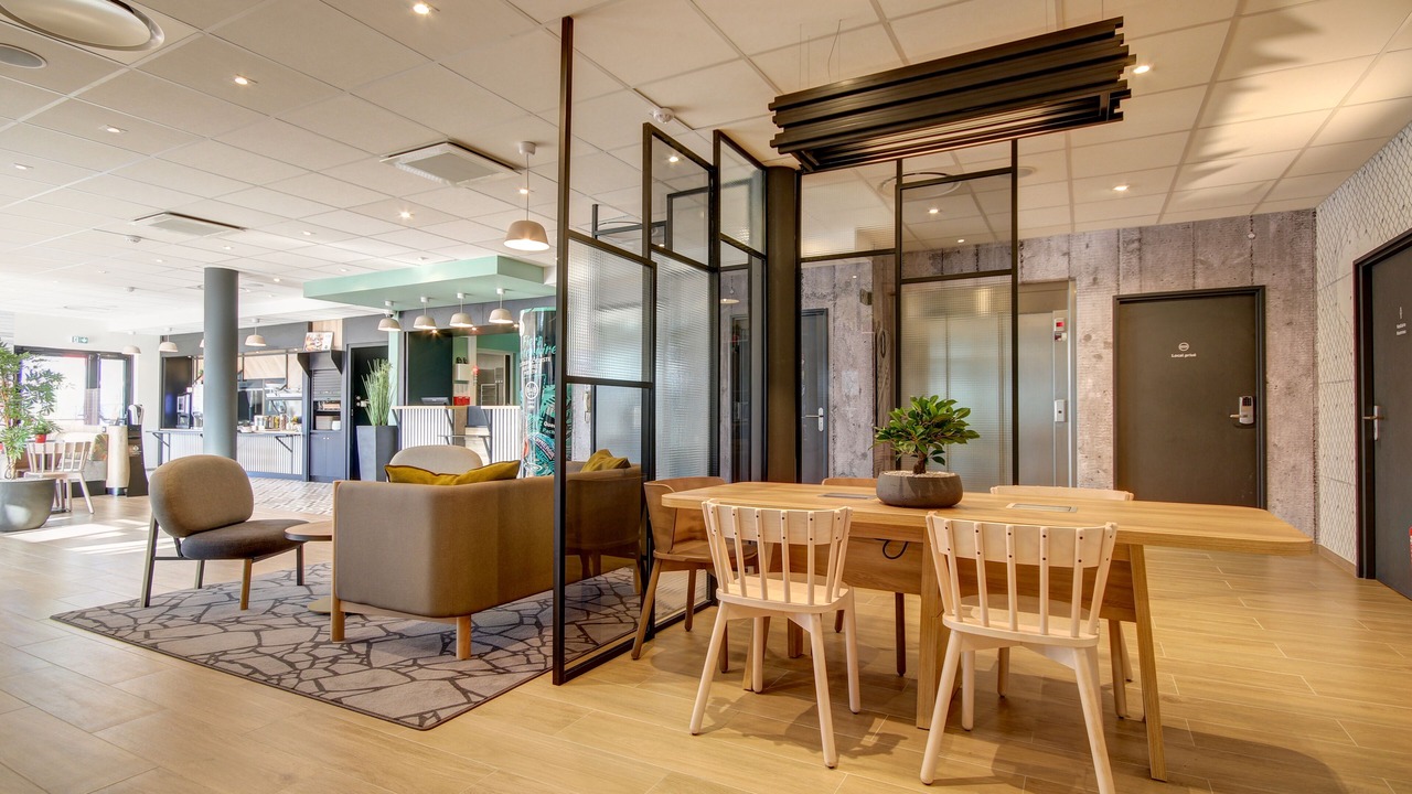 Photo of Others in Epernay