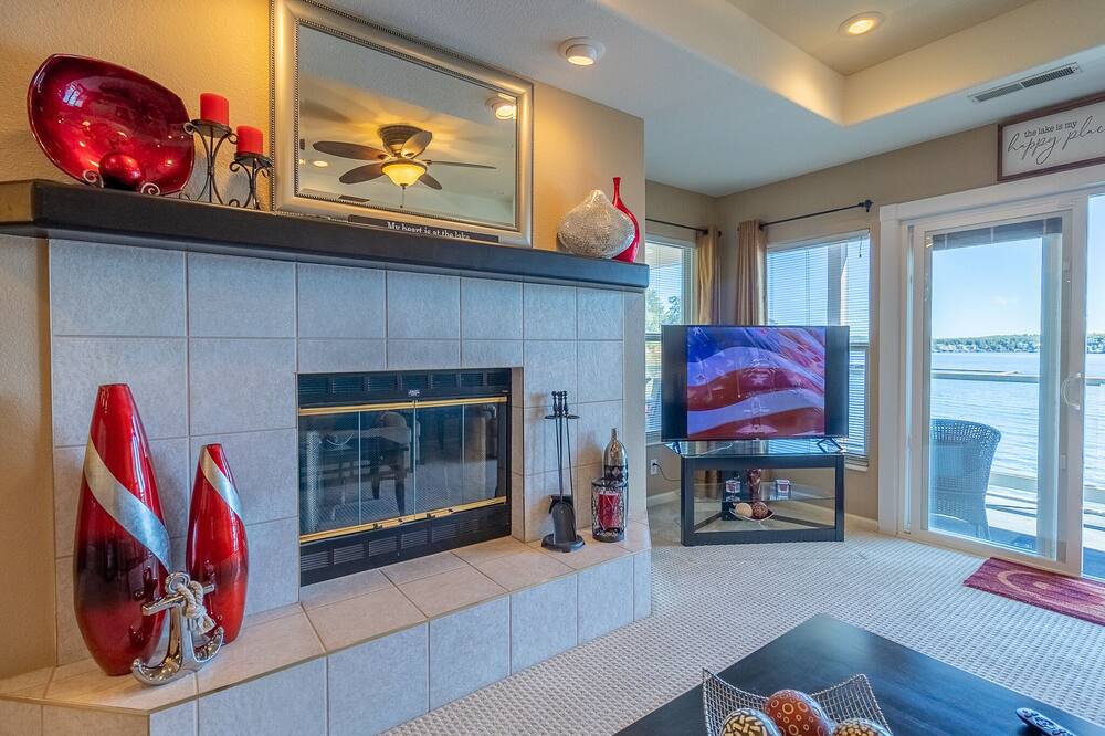 Photo of Livingroom in Lake Ozark