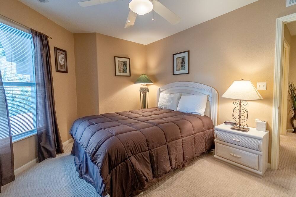 Photo of Bedroom in Lake Ozark