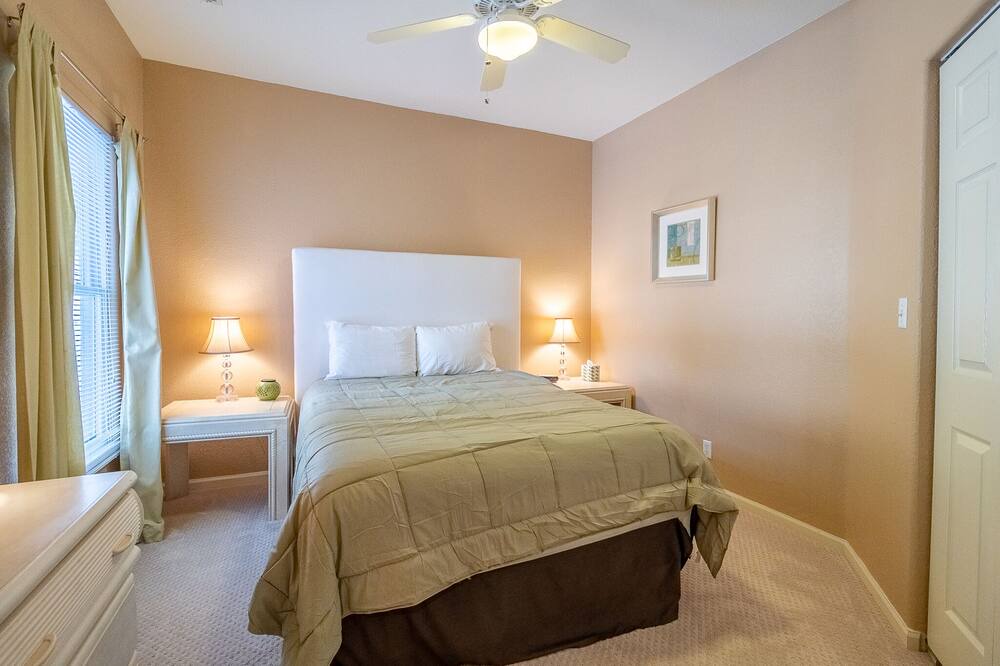 Photo of Bedroom in Lake Ozark