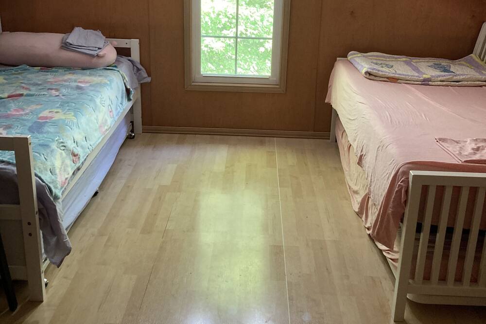 Photo of Bedroom in Cedar Bluff