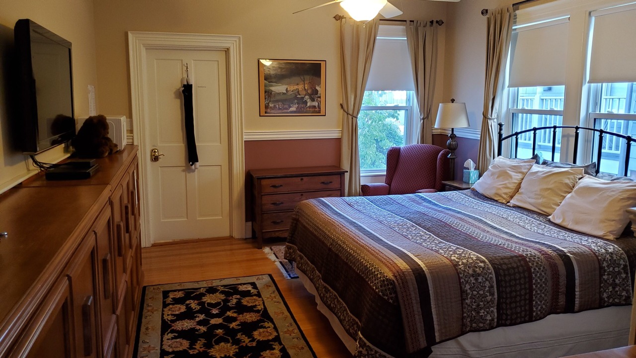 Photo of Bedroom in Somerville
